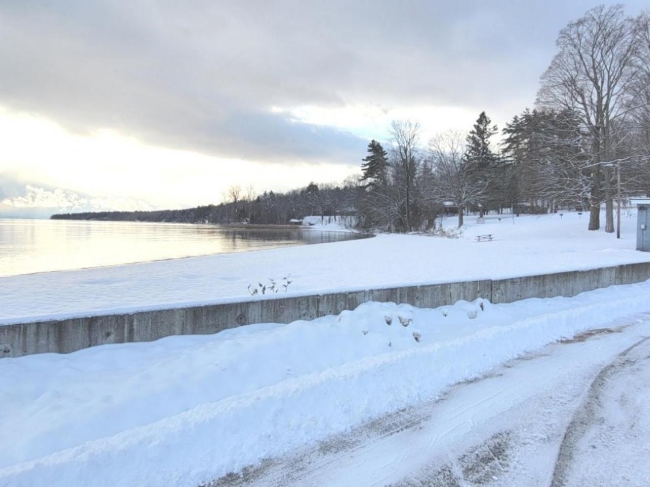 Tranquility And Views Villa Keeseville Exterior foto